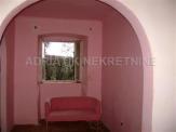 UŽI CENTAR, ETAŽA,2 STANA!! ZA ADAPTACIJU!! 100m2-134.000 EURA!!